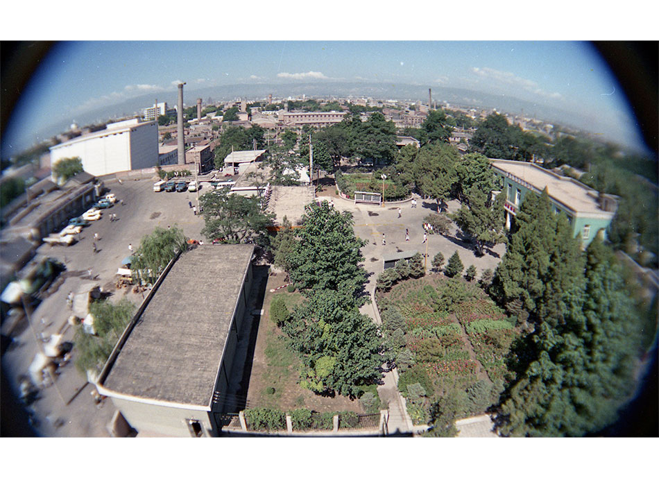 90年代医院广场-及医院附近鸟瞰全景图