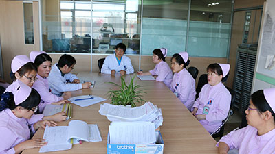 放疗胸部三病区科室晨会.jpg